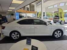 Skoda Superb 1.4 TSI ACT SE L Executive Hatchback 5dr Petrol DSG Euro 6 (s/s) (150 ps) 