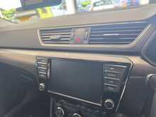 Skoda Superb 1.4 TSI ACT SE L Executive Hatchback 5dr Petrol DSG Euro 6 (s/s) (150 ps) 