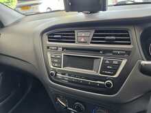 Hyundai i20 1.2 SE Hatchback 5dr Petrol Manual Euro 6 (84 ps) 