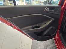 Hyundai i20 1.2 SE Hatchback 5dr Petrol Manual Euro 6 (84 ps) 