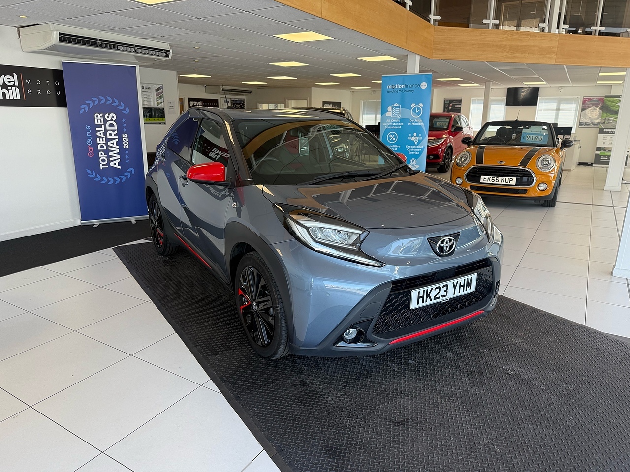 Toyota 1.0 VVT-i Undercover Hatchback 5dr Petrol Manual Euro 6 (s/s) (72 ps)