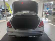 Mercedes-Benz E Class 2.0 E220d AMG Line (Premium) Saloon 4dr Diesel G-Tronic+ Euro 6 (s/s) (194 ps) 