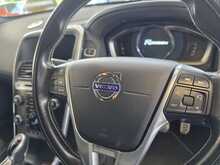 Volvo XC60 2.0 D4 R-Design Nav SUV 5dr Diesel Auto Euro 6 (s/s) (190 ps) 