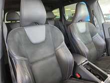 Volvo XC60 2.0 D4 R-Design Nav SUV 5dr Diesel Auto Euro 6 (s/s) (190 ps) 
