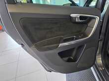 Volvo XC60 2.0 D4 R-Design Nav SUV 5dr Diesel Auto Euro 6 (s/s) (190 ps) 