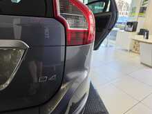 Volvo XC60 2.0 D4 R-Design Nav SUV 5dr Diesel Auto Euro 6 (s/s) (190 ps) 