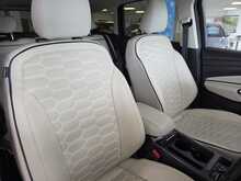 Ford Kuga 1.5T EcoBoost Vignale SUV 5dr Petrol Auto AWD Euro 6 (s/s) (182 ps) 
