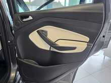 Ford Kuga 1.5T EcoBoost Vignale SUV 5dr Petrol Auto AWD Euro 6 (s/s) (182 ps) 
