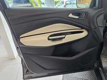 Ford Kuga 1.5T EcoBoost Vignale SUV 5dr Petrol Auto AWD Euro 6 (s/s) (182 ps) 