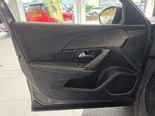Peugeot 2008 1.2 GT SUV 5dr Petrol Hybrid e-DSC6 Euro 6 (s/s) (136 ps) 