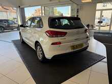 Hyundai i30 1.0 T-GDi Blue Drive S Hatchback 5dr Petrol Manual Euro 6 (s/s) (120 ps) 