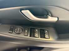 Hyundai i30 1.0 T-GDi Blue Drive S Hatchback 5dr Petrol Manual Euro 6 (s/s) (120 ps) 