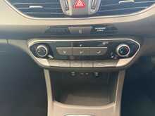 Hyundai i30 1.0 T-GDi Blue Drive S Hatchback 5dr Petrol Manual Euro 6 (s/s) (120 ps) 