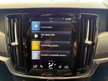 Volvo V90 2.0 D4 Momentum Plus Estate 5dr Diesel Auto Euro 6 (s/s) (190 ps) 