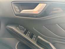 Ford Focus 1.5 EcoBlue ST-Line Hatchback 5dr Diesel Manual Euro 6 (s/s) (120 ps) 