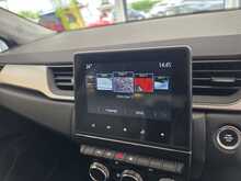 Renault Captur 1.6 E-TECH techno SUV 5dr Petrol Hybrid Auto Euro 6 (s/s) (145 ps) 