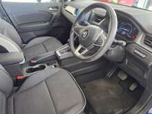 Renault Captur 1.6 E-TECH techno SUV 5dr Petrol Hybrid Auto Euro 6 (s/s) (145 ps) 