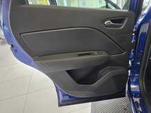Renault Captur 1.6 E-TECH techno SUV 5dr Petrol Hybrid Auto Euro 6 (s/s) (145 ps) 