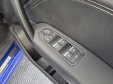 Renault Captur 1.6 E-TECH techno SUV 5dr Petrol Hybrid Auto Euro 6 (s/s) (145 ps) 