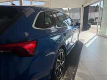 Skoda Octavia 1.4 TSI iV 13kWh SE L Estate 5dr Petrol Plug-in Hybrid DSG Euro 6 (s/s) (204 ps) 