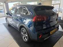 Kia Niro 1.6 GDi 2 SUV 5dr Petrol Hybrid DCT Euro 6 (s/s) (139 bhp) 