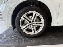 Audi Q5 2.0 TDI 40 S line SUV 5dr Diesel S Tronic quattro Euro 6 (s/s) (190 ps) 