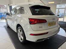 Audi Q5 2.0 TDI 40 S line SUV 5dr Diesel S Tronic quattro Euro 6 (s/s) (190 ps) 