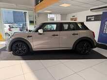 MINI Hatch 1.5 Cooper Sport Hatchback 5dr Petrol Steptronic Euro 6 (s/s) (136 ps) 
