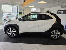 Toyota Aygo X 1.0 VVT-i Edge Hatchback 5dr Petrol Manual Euro 6 (s/s) (72 ps) 
