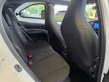 Toyota Aygo X 1.0 VVT-i Edge Hatchback 5dr Petrol Manual Euro 6 (s/s) (72 ps) 