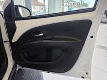 Toyota Aygo X 1.0 VVT-i Edge Hatchback 5dr Petrol Manual Euro 6 (s/s) (72 ps) 