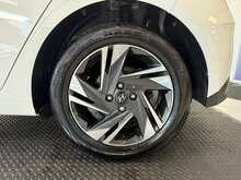 Hyundai i20 1.0 T-GDi MHEV SE Connect Hatchback 5dr Petrol Hybrid Manual Euro 6 (s/s) (100 ps) 