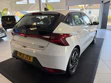 Hyundai i20 1.0 T-GDi MHEV SE Connect Hatchback 5dr Petrol Hybrid Manual Euro 6 (s/s) (100 ps) 