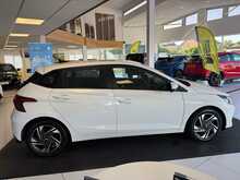 Hyundai i20 1.0 T-GDi MHEV SE Connect Hatchback 5dr Petrol Hybrid Manual Euro 6 (s/s) (100 ps) 