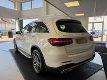 Mercedes-Benz GLC 2.1 GLC220d AMG Line SUV 5dr Diesel G-Tronic 4MATIC Euro 6 (s/s) (170 ps) 
