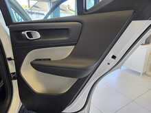 Volvo XC40 1.5h T5 Twin Engine Recharge 10.7kWh Inscription SUV 5dr Petrol Plug-in Hybrid Auto Euro 6 (s/s) 