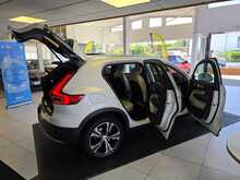 Volvo XC40 1.5h T5 Twin Engine Recharge 10.7kWh Inscription SUV 5dr Petrol Plug-in Hybrid Auto Euro 6 (s/s) 