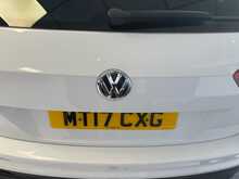 Volkswagen Tiguan 2.0 TDI BlueMotion Tech SE Navigation SUV 5dr Diesel DSG 4Motion Euro 6 (s/s) (150 ps) 