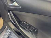 Vauxhall Astra 1.4i Turbo SRi Sports Tourer 5dr Petrol Auto Euro 6 (s/s) (150 ps) 