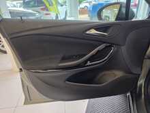 Vauxhall Astra 1.4i Turbo SRi Sports Tourer 5dr Petrol Auto Euro 6 (s/s) (150 ps) 