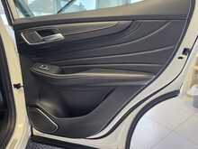 MG MG HS 1.5 T-GDI Exclusive SUV 5dr Petrol DCT Euro 6 (s/s) (162 ps) 