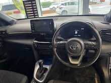 Toyota Yaris Cross 1.5 VVT-h Design SUV 5dr Petrol Hybrid E-CVT Euro 6 (s/s) (116 ps) 