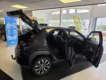 Toyota Yaris Cross 1.5 VVT-h Design SUV 5dr Petrol Hybrid E-CVT Euro 6 (s/s) (116 ps) 