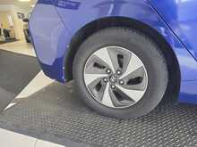 Hyundai IONIQ 1.6 h-GDi GPF Premium SE Hatchback 5dr Petrol Hybrid DCT Euro 6 (s/s) (141 ps) 