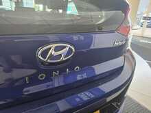 Hyundai IONIQ 1.6 h-GDi GPF Premium SE Hatchback 5dr Petrol Hybrid DCT Euro 6 (s/s) (141 ps) 