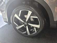 Nissan Qashqai 1.3 DIG-T Tekna SUV 5dr Petrol DCT Auto Euro 6 (s/s) (160 ps) 