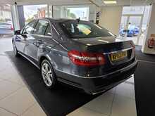 Mercedes-Benz E Class 2.1 E250 CDI BlueEfficiency Avantgarde Saloon 4dr Diesel G-Tronic+ Euro 5 (s/s) (204 ps) 