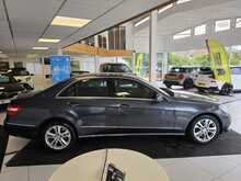 Mercedes-Benz E Class 2.1 E250 CDI BlueEfficiency Avantgarde Saloon 4dr Diesel G-Tronic+ Euro 5 (s/s) (204 ps) 