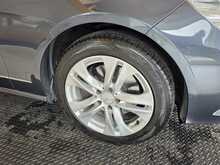 Mercedes-Benz E Class 2.1 E250 CDI BlueEfficiency Avantgarde Saloon 4dr Diesel G-Tronic+ Euro 5 (s/s) (204 ps) 