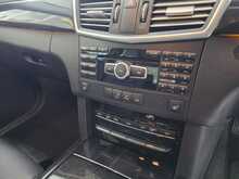 Mercedes-Benz E Class 2.1 E250 CDI BlueEfficiency Avantgarde Saloon 4dr Diesel G-Tronic+ Euro 5 (s/s) (204 ps) 